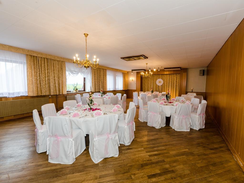 Landhotel Hamburger Hof Nettlingen Eksteriør bilde