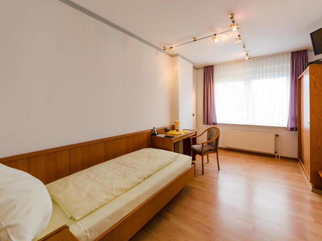 Landhotel Hamburger Hof Nettlingen Rom bilde